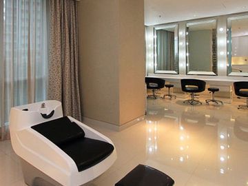 Dijual Apartemen Pakubuwono Signature – 4+1 BR (Size 385 Sqm) TERMURAH 19 MILYAR SEBELUM TERJUAL – CONTACT: 08777889----