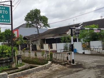 Tanah Sleman, Jakal Km. 8: Hanya 3 Jt-an