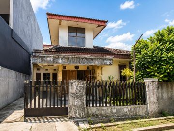 Rumah Dekat MRT Lebak Bulus Harga Murah Hadap Barat