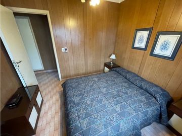 VENTA  - DOS AMBIENTES AMPLIO, A UNA CUADRA DEL MAR