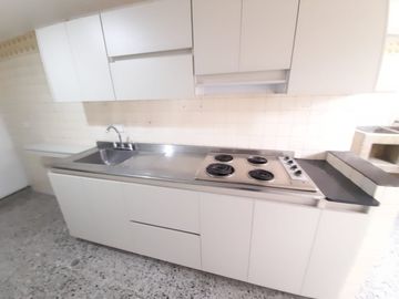 apartamento en venta en versalles. Cod V118210