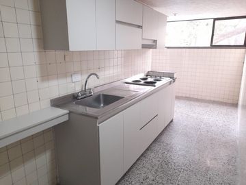 apartamento en venta en versalles. Cod V118210