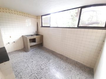 apartamento en venta en versalles. Cod V118210