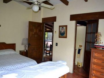 Casa Terreno Finca Huerta con  Alberca Cancha de Tenis, Todos los Servicios