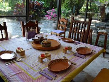 Casa Terreno Finca Huerta con  Alberca Cancha de Tenis, Todos los Servicios