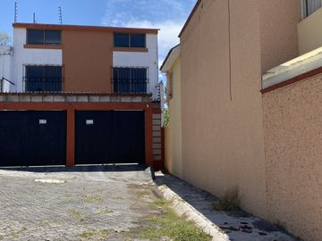 CASA RESIDENCIAL CANTERAS