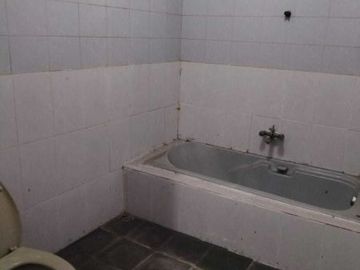 BU CEPAT rumah BESAR dijual di gegerkalong bandung