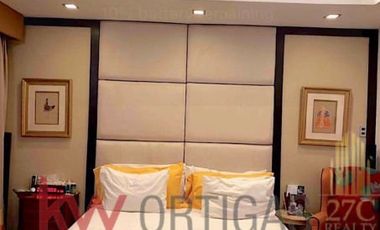 Luxury House for Sale in Ayala Alabang Village, Muntinlupa