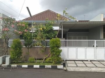 Rumah Cantik Manyar Kartika Row Jalan 3,5 Mobil, NEGO