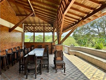 Finca turística en Venta sector Alcalá (6 cuadras)