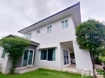 4 Bedroom House for sale at Siwalee Meechok
