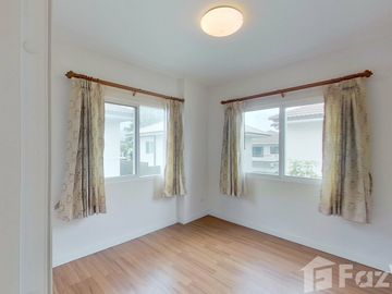 4 Bedroom House for sale at Siwalee Meechok