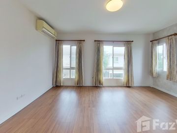 4 Bedroom House for sale at Siwalee Meechok