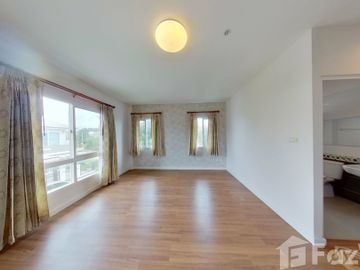 4 Bedroom House for sale at Siwalee Meechok