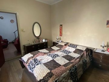 Casa PH en venta en Caseros