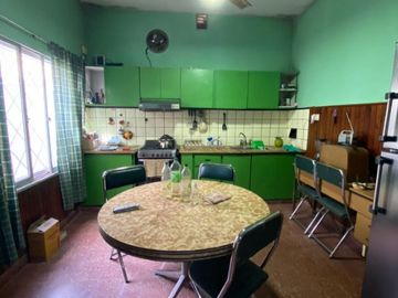 Casa PH en venta en Caseros