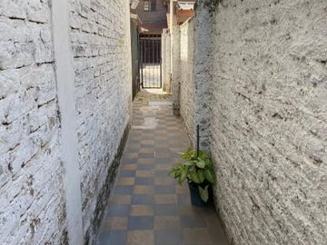 Casa PH en venta en Caseros