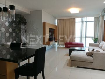 DISEWAKAN Condominium 3BR Type Khusus Luas 152m2 Full Furnish Mewah