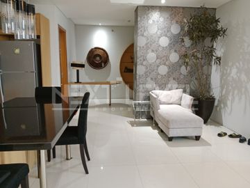 DISEWAKAN Condominium 3BR Type Khusus Luas 152m2 Full Furnish Mewah