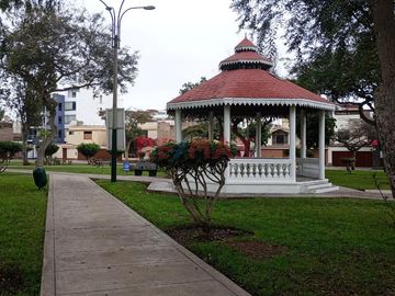 Lindos departamentos en preventa, con excelente ubicación en la Urb. Los Rosales. con hermosa vista a parque.
Financiado por el BCP.
ENTREGA MAYO 20