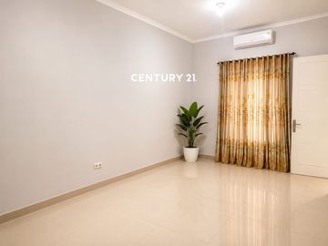 Rumah Cantik 2 Lantai Siap Huni Di Bogor Nd 18469