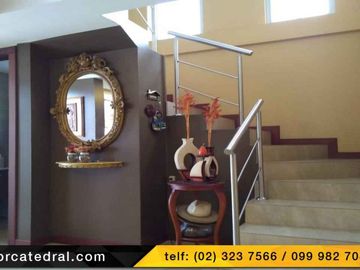 Casa de venta en Av Gonzalez Suarez - Conocoto – código:17458