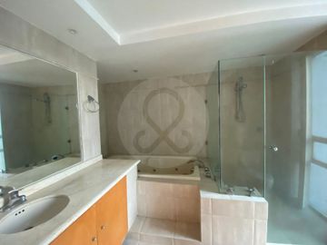 Residencial Toledo Departamento en venta en Hacienda de las Palmas