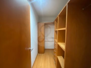 Residencial Toledo Departamento en venta en Hacienda de las Palmas