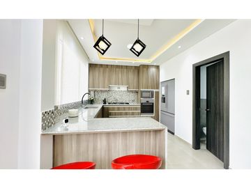 CASAS EN URBANIZACIÓN TERRAZAS DE SANTA MARA EN MANTA