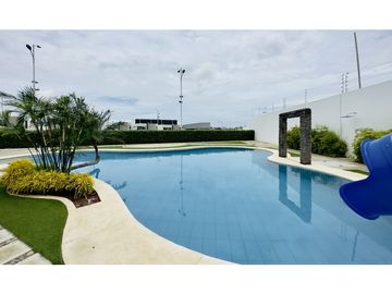 CASAS EN URBANIZACIÓN TERRAZAS DE SANTA MARA EN MANTA