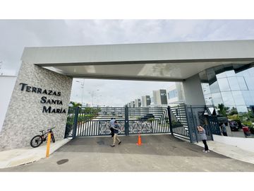 CASAS EN URBANIZACIÓN TERRAZAS DE SANTA MARA EN MANTA