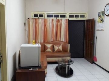 Rumah Babatan Pantai Hadap Selatan