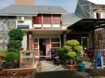Rumah SIAP HUNI SEMI FURNISH EKSKLUSIF di Kudus