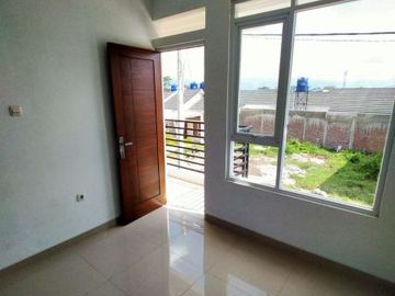 Rumah New Minimalis 2 lantai ke UNPAD Jatinangor 7 mnt Harga 900 juta-an, Bonus Canopy dan AC.