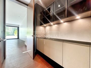 Departamento en venta de 4 dorm. en Las Condes
