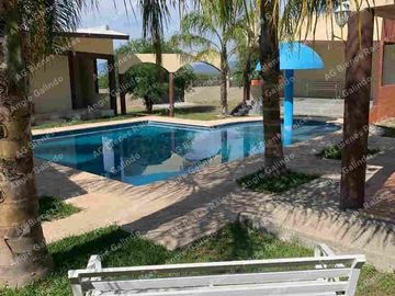 QUINTA EN BUSTAMATE
