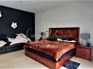CASA EN VENTA León,Gto; EL BOSQUE, CAMPO DE GOLF, UN PISO, 4 RECAMARAS, ALBERCA.