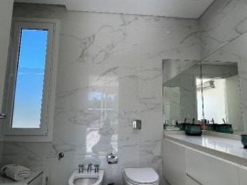 vendo casa en Pinamar barrio La Herradura