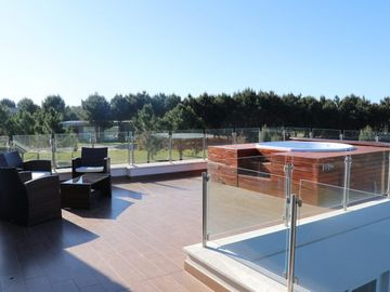 vendo casa en Pinamar barrio La Herradura