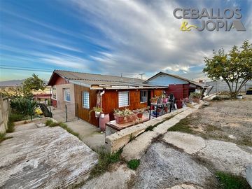 Casa en venta de 3 dorm. en Villa Alemana