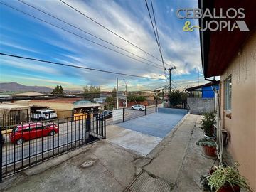 Casa en venta de 3 dorm. en Villa Alemana