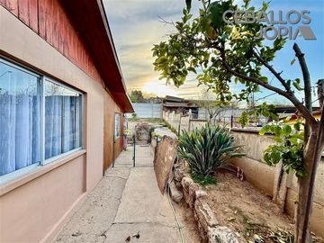 Casa en venta de 3 dorm. en Villa Alemana