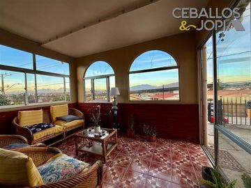 Casa en venta de 3 dorm. en Villa Alemana