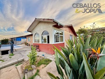 Casa en venta de 3 dorm. en Villa Alemana