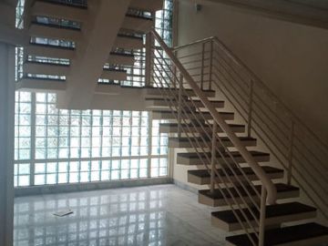 RUMAH at Jl BUKIT HIJAU, PONDOK INDAH T/B. 865/600 (DIJUAL)