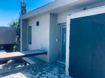 Casa en venta en Hurlingham