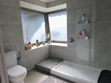 Casa Arquitecto Calera de Tango, sólida con parque 5200 m2