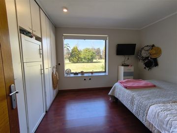 Casa Arquitecto Calera de Tango, sólida con parque 5200 m2