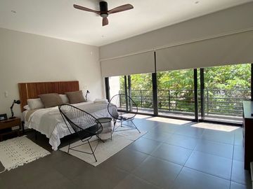 Casa con alberca privada, area de tv, en venta, Selvamar, Playa del carmen.