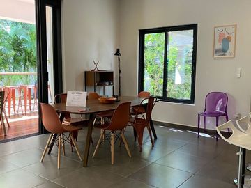 Casa con alberca privada, area de tv, en venta, Selvamar, Playa del carmen.